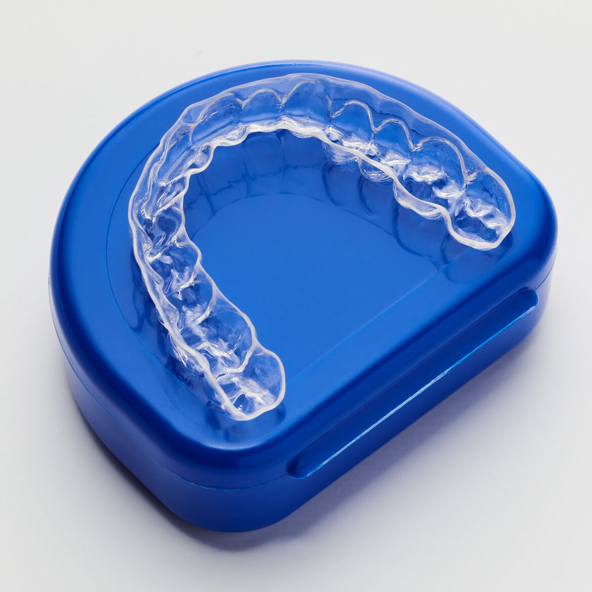 What's the Cost of Replacement Invisalign Retainer? - SportingSmiles Dental